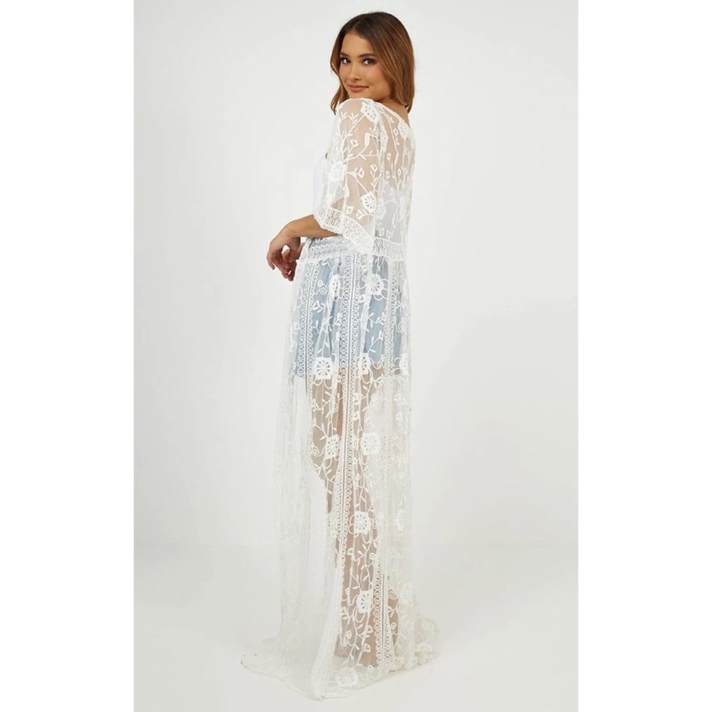 SOLD OUT Boho Floral Embroidered Lace Kimono Duster Wrap - Picture 4 of 10